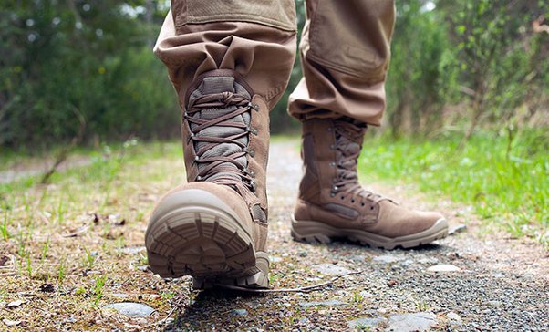 How to Tuck Pants into Military Boots?